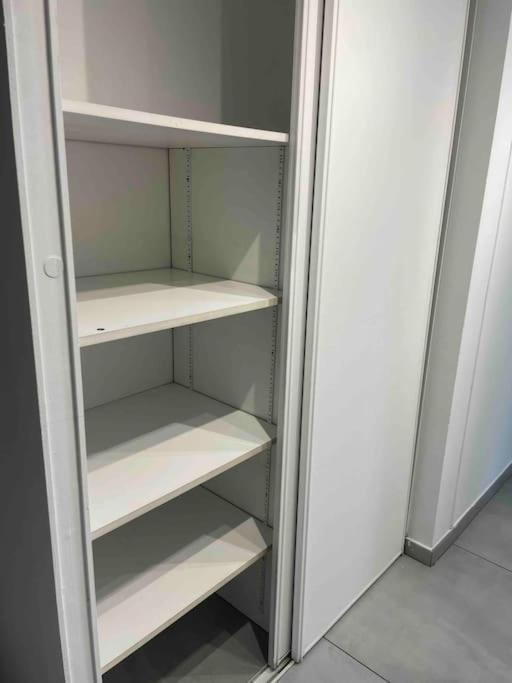 Charmant T3 Moderne Climatise วีเลอร์บาน ภายนอก รูปภาพ