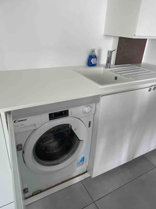 Charmant T3 Moderne Climatise วีเลอร์บาน ภายนอก รูปภาพ